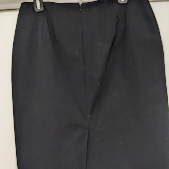 Talbot's Black Skirt Size 10P - Picture 2 of 3